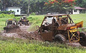 Mud Buggies : Rarotonga  : Business News Photos : Richard Moore : Photographer